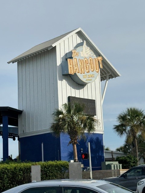 The Hangout Gulf Shores seafood restaurant